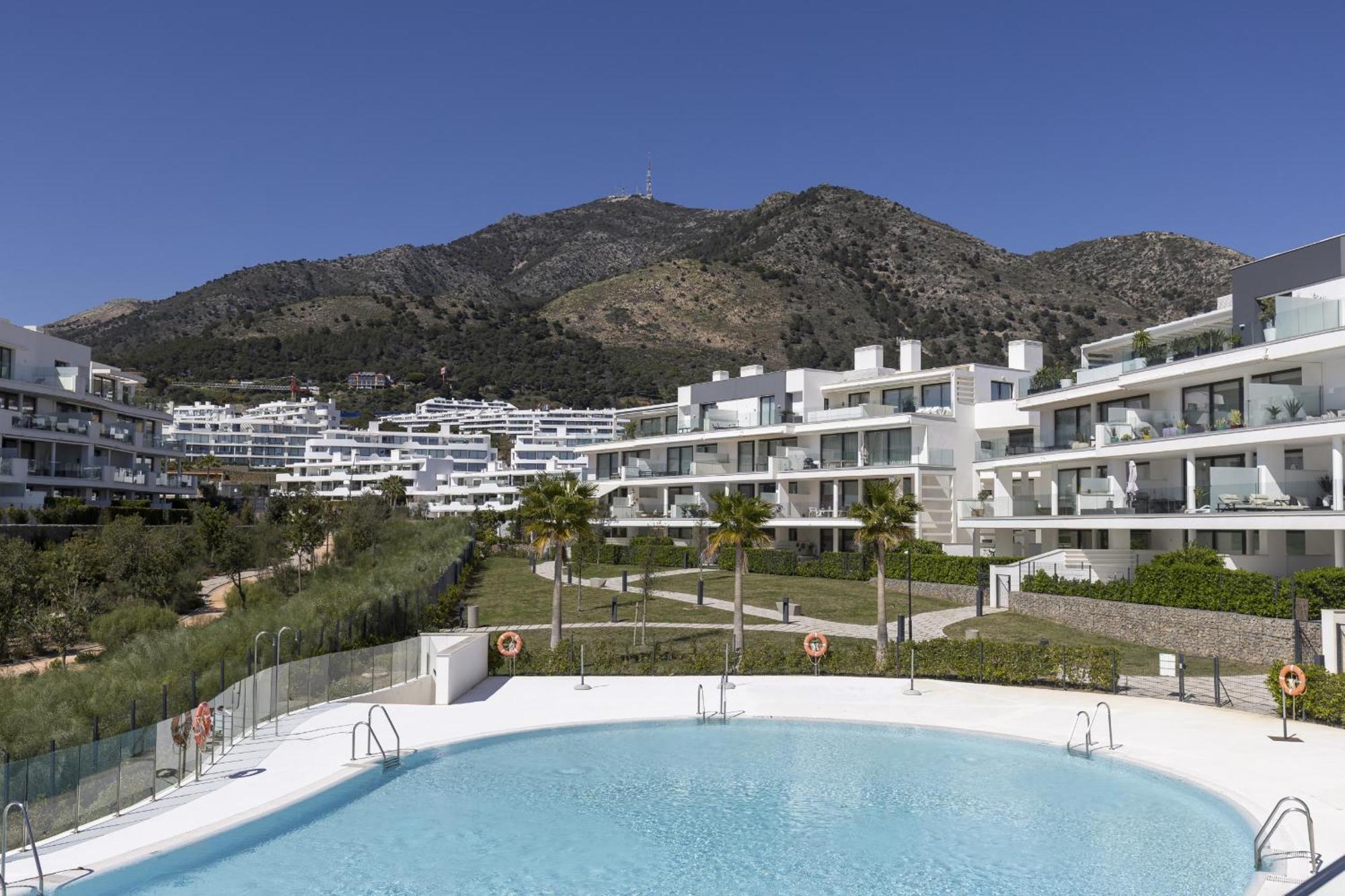 Stylish Apartment With Large Terrace In Higueron Fuengirola Exterior photo