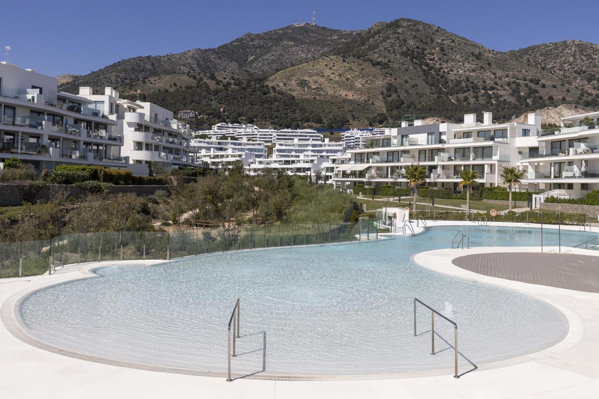 Stylish Apartment With Large Terrace In Higueron Fuengirola Exterior photo